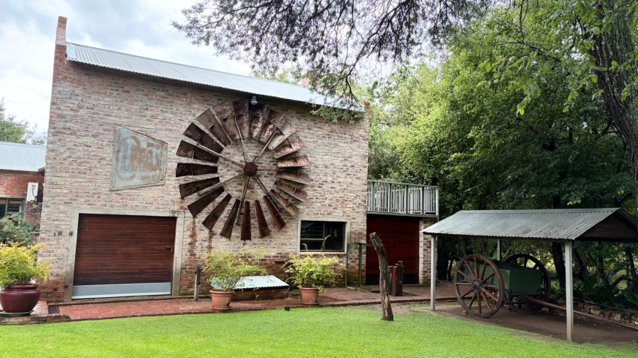 4 Bedroom Property for Sale in Viljoenskroon Rural Free State